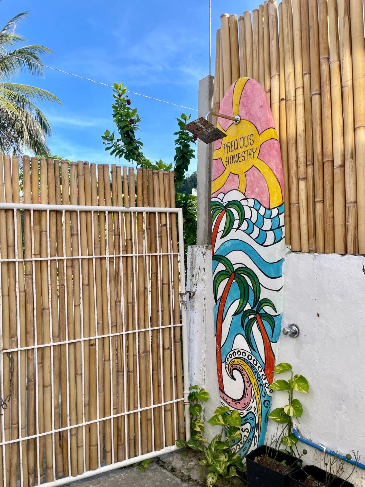 Precious Homestay -Suite Room Burgos  エクステリア 写真